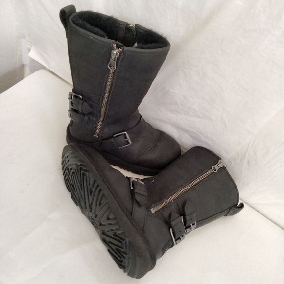 UGG Kids Kaila Boot size 13 Black Leather Shearling Lined - Picture 16 of 16